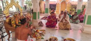 बालाजी मंदिर में रजतछत्र के छांव तले भगवान राम का राज्याभिषेक बालाजी मंदिर में रजतछत्र के छांव तले भगवान राम का राज्याभिषेक