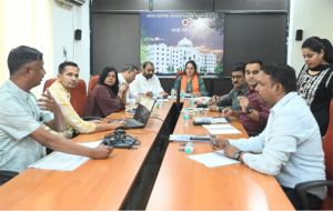 महापौर मीनल के समक्ष 9 वास्तुविदों द्वारा नगरोत्थान योजना के तहत प्रस्तुतिकरण महापौर मीनल के समक्ष 9 वास्तुविदों द्वारा नगरोत्थान योजना के तहत प्रस्तुतिकरण