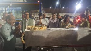पहलगांव आतंकी हमले में दिवंगत दिनेश मिरानिया का पार्थिव शरीर रायपुर पहुंचा