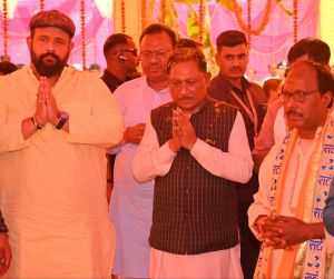  मुख्यमंत्री विष्णुदेव साय श्री हरि अखंड संकीर्तन नाम यज्ञ में हुए शामिल
