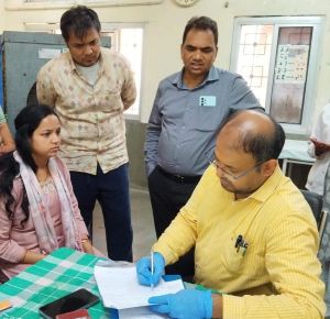  आतंकी हमले में घायल पूजा अग्रवाल की स्वास्थ्य मंत्री   के निर्देश पर अम्बेडकर अस्पताल में जांच, उपचार और काउंसलिंग की गई