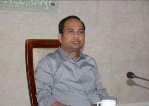 कलेक्टर ने शिक्षा विभाग की ली बैठक