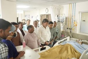  भाजपा के वरिष्ठ नेताओं ने रायपुर अस्पताल में भर्ती प्रदेश महामंत्री भरत वर्मा का हालचाल जाना