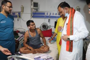  स्वास्थ्य मंत्री  श्याम बिहारी जायसवाल ने किया डीकेएस अस्पताल का औचक निरीक्षण