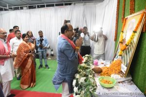 उपमुख्यमंत्री साव, उद्योग मंत्री और स्वास्थ्य मंत्री ने स्व. पूर्णिमा चन्द्राकर को दी श्रद्धांजलि