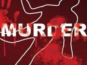 शराब के लिए पैसे नहीं देने पर  बुजुर्ग महिला की बेरहमी से हत्या