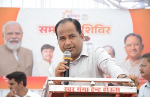  सुशासन तिहा  तृतीय चरण के अंतर्गत समाधान शिविर का आरंग ब्लॉक के ग्राम खमतराई हुआ आगाज