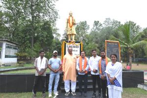  पंडित नेहरू की 61वीं पुण्यतिथि पर सभापति सूर्यकांत, संस्कृति विभाग अध्यक्ष गदवानी ने किया सादर नमन 