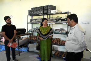कलेक्टर ने एकीकृत नशामुक्ति एवं पुनर्वास केन्द्र तथा समाज कल्याण विभाग के उपसंचालक कार्यालय का किया निरीक्षण 