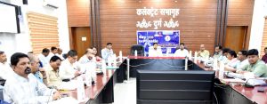सुशासन तिहार अंतर्गत लंबित आवेदनों का शीघ्र करें निराकरण: कलेक्टर अभिजीत सिंह