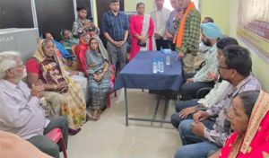  आयुष्मान आरोग्य मंदिर के स्वास्थ्य मेले में दाई-बबा दिवस का हुआ आयोजन
