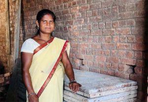  शासन की योजनाओं से सशक्त बनी जशपुर की उद्यमी महिला लालमती
