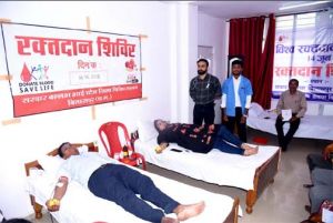   रक्तदान दिवस पर प्रधान डाकघर में शिविर का आयोजन 