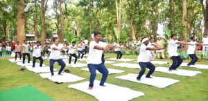 योग स्वस्थ समाज का आधार है, इसे जीवन का हिस्सा बनाएं - वनमंत्री केदार कश्यप