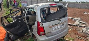  सड़क दुर्घटना में तीन लोगों की मौत, दो अन्य घायल