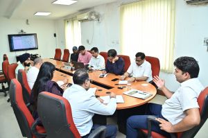  अधिकारी प्रतिदिन सुबह 6:30 बजे से सफाई कार्य का निरीक्षण करने निकलें-आयुक्त 