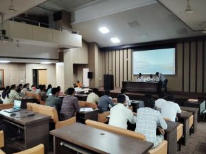   अधीक्षण अभियंता ने निगम के 35 नए उप अभियंताओं को दी तकनीकी जानकारी