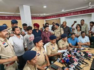 रायपुर सूटकेस मर्डर केस का खुलासा: वकील ही निकला हत्यारा, पैसों के लिए पत्नी संग की हत्या