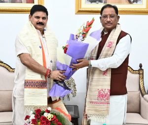  मुख्यमंत्री से केन्द्रीय कोयला एवं खान राज्य मंत्री  सतीश चन्द्र दुबे ने की सौजन्य मुलाकात