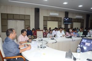  कलेक्टर ने ली समय सीमा की बैठक