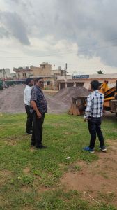  आयुक्त के निर्देश पर नालियों के उपर से अतिक्रमण हटाया गया