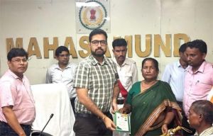  कलेक्टर श्री लंगेह ने जन चौपाल में सुनी आम जनों की समस्याएं