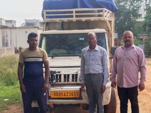  834 बोरा मक्का एवं 60 बोरा उड़द जब्त