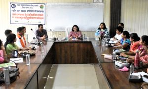 शासकीय योजनाओं का सफल क्रियान्वयन एवं अंचल के विकास में पंचायत प्रतिनिधियों की भूमिका अत्यंत महत्वपूर्ण: कलेक्टर श्रीमती मिश्रा शासकीय योजनाओं का सफल क्रियान्वयन एवं अंचल के विकास में पंचायत प्रतिनिधियों की भूमिका अत्यंत महत्वपूर्ण: कलेक्टर श्रीमती मिश्रा