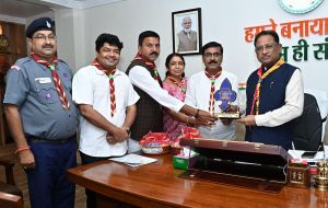 मुख्यमंत्री से भारत स्काउट्स एवं गाइड्स छत्तीसगढ़ के प्रतिनिधिमंडल ने की मुलाकात मुख्यमंत्री से भारत स्काउट्स एवं गाइड्स छत्तीसगढ़ के प्रतिनिधिमंडल ने की मुलाकात