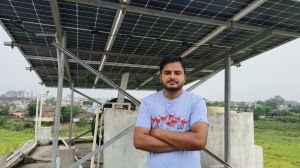 पीएम सूर्यघर मुफ्त बिजली योजना: प्रदीप पटेल के छत पर हर महीने बन रही 350 से 400 यूनिट बिजली