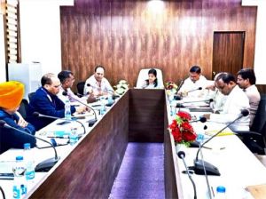 पीएमओ द्वारा पीएम सूर्यघर मुफ्त बिजली योजना की समीक्षा व स्पष्ट निर्देश पीएमओ द्वारा पीएम सूर्यघर मुफ्त बिजली योजना की समीक्षा व स्पष्ट निर्देश