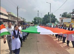  हर घर तिरंगा अभियान के तहत  महासमुंद जिले में तिरंगा रैली का वृहद आयोजन