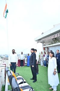 79वें स्वतंत्रता दिवस पर स्मार्ट सिटी कार्यालय में प्रबंध संचालक श्री विश्वदीप ने राष्ट्रध्वज तिरंगा फहराया 79वें स्वतंत्रता दिवस पर स्मार्ट सिटी कार्यालय में प्रबंध संचालक श्री विश्वदीप ने राष्ट्रध्वज तिरंगा फहराया