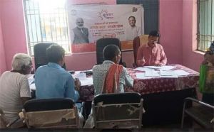  आय, जाति, निवास प्रमाण पत्रों के शत-प्रतिशत सेचुरेशन हेतु ग्राम पंचायतों में  शिविरों में आवेदन पत्र किए जा रहे जमा