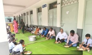 एसडीएम गुरूर सोनकर ने पीएमश्री स्वामी आत्मानंद उत्कृष्ट अंग्रेजी माध्यम विद्यालय गुरूर का किया निरीक्षण  