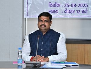  शिक्षा विभाग के अधिकारी शिक्षण कार्य को सर्वोच्च प्राथमिकता दें : मंत्री गजेन्द्र यादव