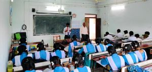 स्कूलों में एलुमिनी बैठक, प्रश्न मंच प्रतियोगिता आदि आयोजित स्कूलों में एलुमिनी बैठक, प्रश्न मंच प्रतियोगिता आदि आयोजित