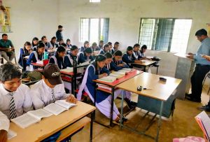  स्कूल एवं महाविद्यालयों में किया गया पुस्तक वाचन