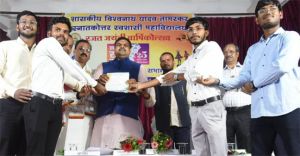  स्कूल शिक्षा मंत्री ने किया ‘वृहद रोजगार मेला का शुभारंभ