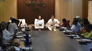 आदि सेवा पर्व के दौरान जनजातीय परिवार के लोगों को शासकीय योजनाओं से शत-प्रतिशत लाभ सुनिश्चित कराएं: मिश्रा आदि सेवा पर्व के दौरान जनजातीय परिवार के लोगों को शासकीय योजनाओं से शत-प्रतिशत लाभ सुनिश्चित कराएं: मिश्रा