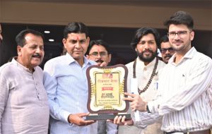 युवाओं को रोजगार दिलाना सरकार की पहली प्राथमिकता: राजस्व मंत्री टंक राम वर्मा युवाओं को रोजगार दिलाना सरकार की पहली प्राथमिकता: राजस्व मंत्री टंक राम वर्मा