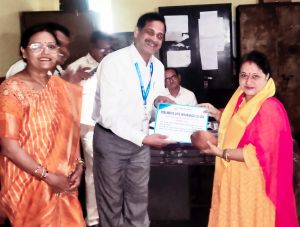 एडलवाइस लाइफ़ इंश्योरेंस द्वारा शिक्षकों का सम्मान