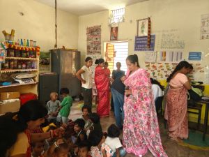 निगम जोन 8 जोन कमिश्नर ने आंगनबाड़ी भवन का निरीक्षण कर दिए आवश्यक निर्देश