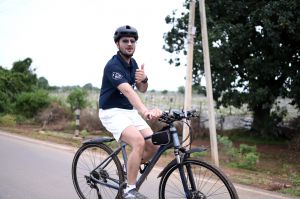 कलेक्टर ने साइक्लोथॉन में की 50 किलोमीटर साईक्लिंग,प्रतिभागी हुए उत्साहित कलेक्टर ने साइक्लोथॉन में की 50 किलोमीटर साईक्लिंग,प्रतिभागी हुए उत्साहित