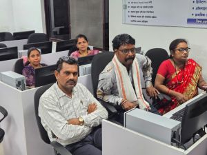 कर्मचारियों को मिल रहा डिजिटल दक्षता का प्रशिक्षण कर्मचारियों को मिल रहा डिजिटल दक्षता का प्रशिक्षण