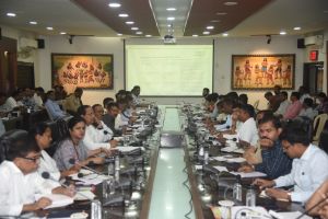 कलेक्टर ने की प्राथमिकता वाली योजनाओं की समीक्षा कलेक्टर ने की प्राथमिकता वाली योजनाओं की समीक्षा