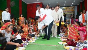  कवर्धा में कन्या पूजन कार्यक्रम : उपमुख्यमंत्री  विजय शर्मा ने बेटियों के सम्मान और सशक्तिकरण का दिया संदेश