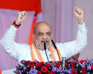 हथियारों के बल पर बस्तर की शांति भंग करने वालों को मुंहतोड़ जवाब देंगे सुरक्षा बल: अमित शाह