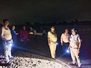 जांजगीर-चांपा में पिकनिक मनाने गए पांच लोग नदी में डूबे