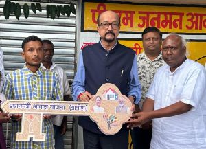 पहाड़ी कोरवा जनजातीय परिवारों को मिल रहा सपनों घर पहाड़ी कोरवा जनजातीय परिवारों को मिल रहा सपनों घर